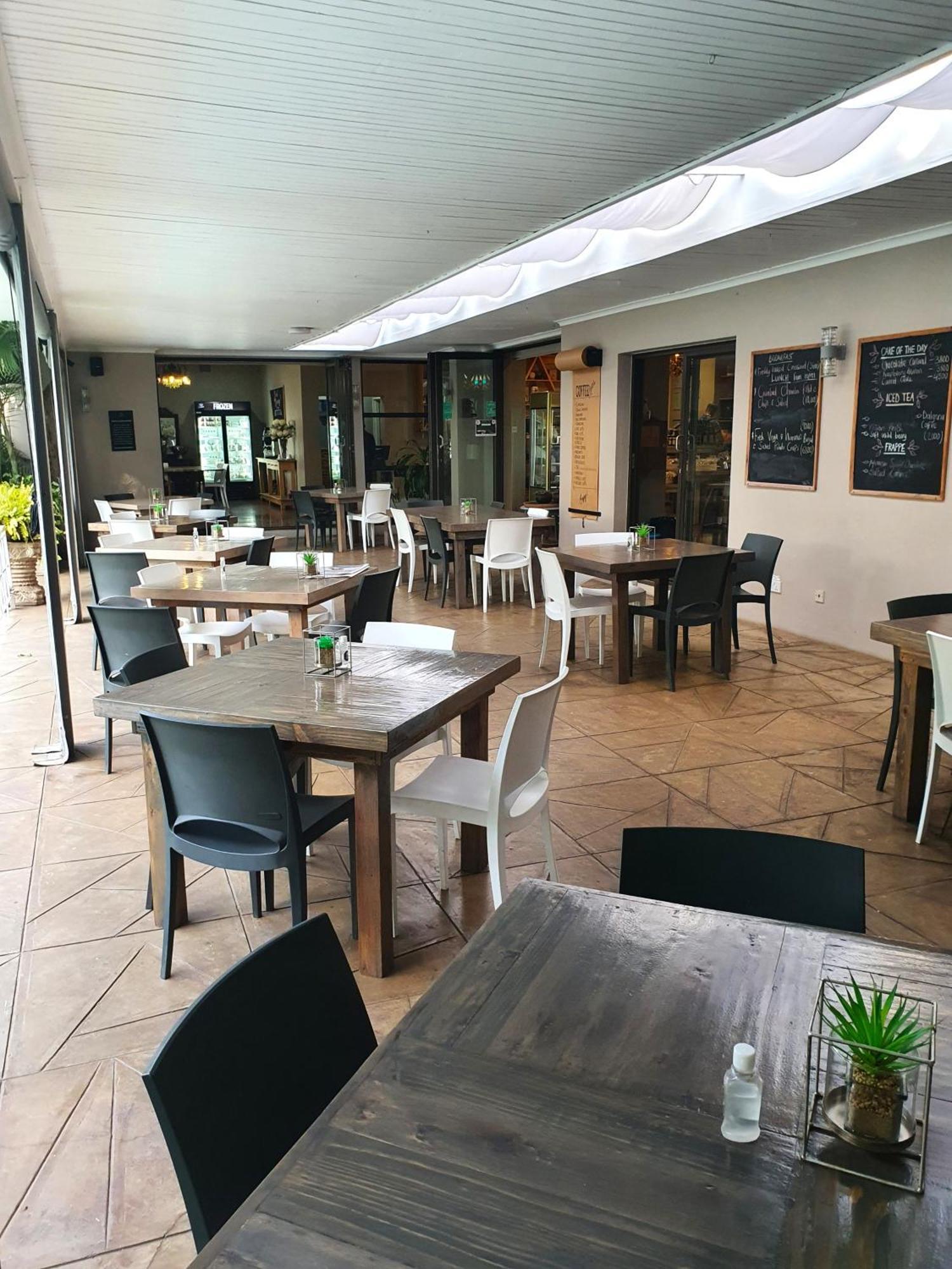 בלנטייר Mijn Kitchen Coffee Shop And B&B מראה חיצוני תמונה